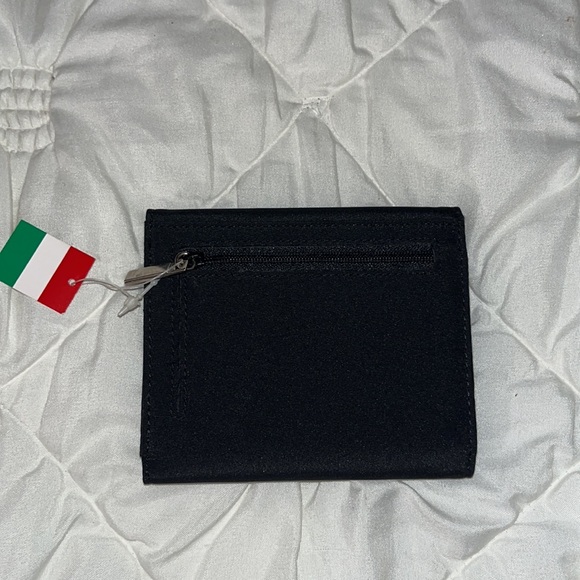 3/$15 Black G Nylon Wallet - Picture 2 of 6